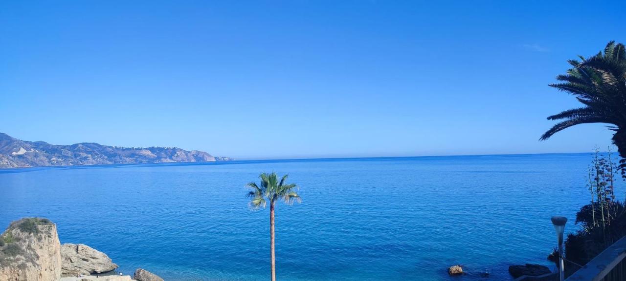 Penthouse Puerta De Pedregalejo Lägenhet Málaga Exteriör bild