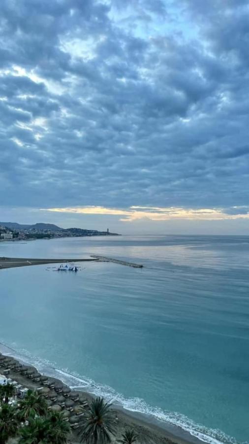 Penthouse Puerta De Pedregalejo Lägenhet Málaga Exteriör bild