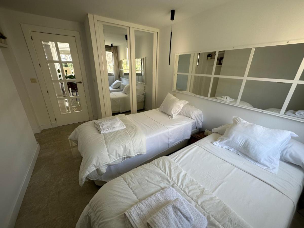 Penthouse Puerta De Pedregalejo Lägenhet Málaga Exteriör bild