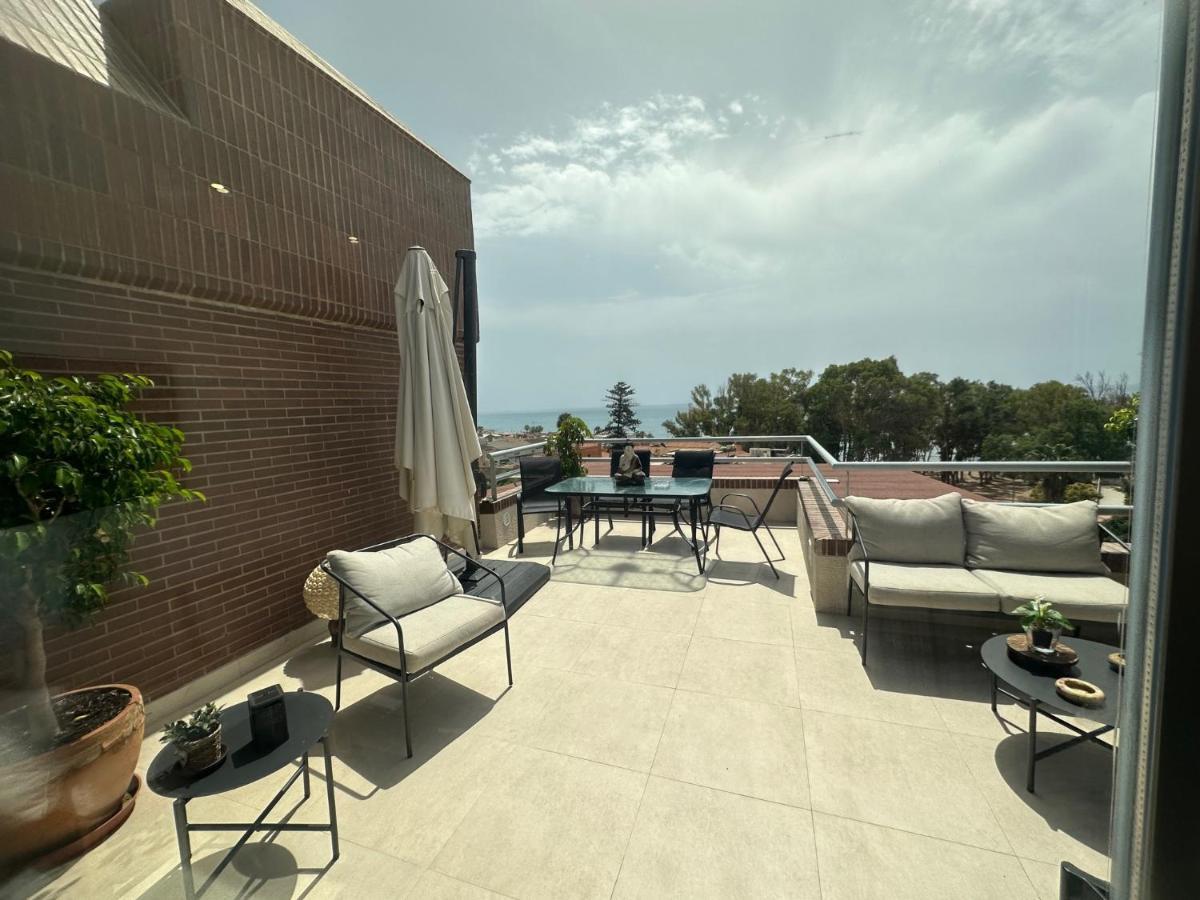 Penthouse Puerta De Pedregalejo Lägenhet Málaga Exteriör bild