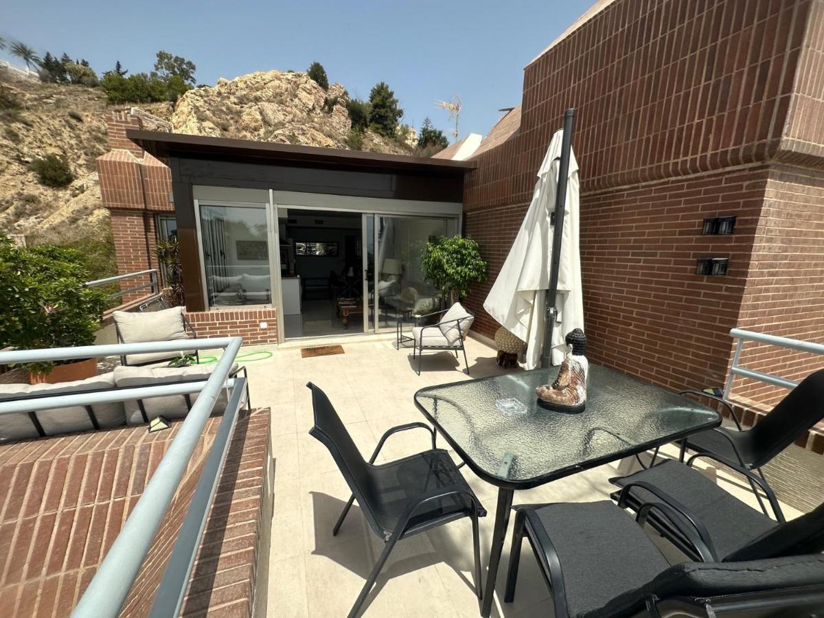 Penthouse Puerta De Pedregalejo Lägenhet Málaga Exteriör bild