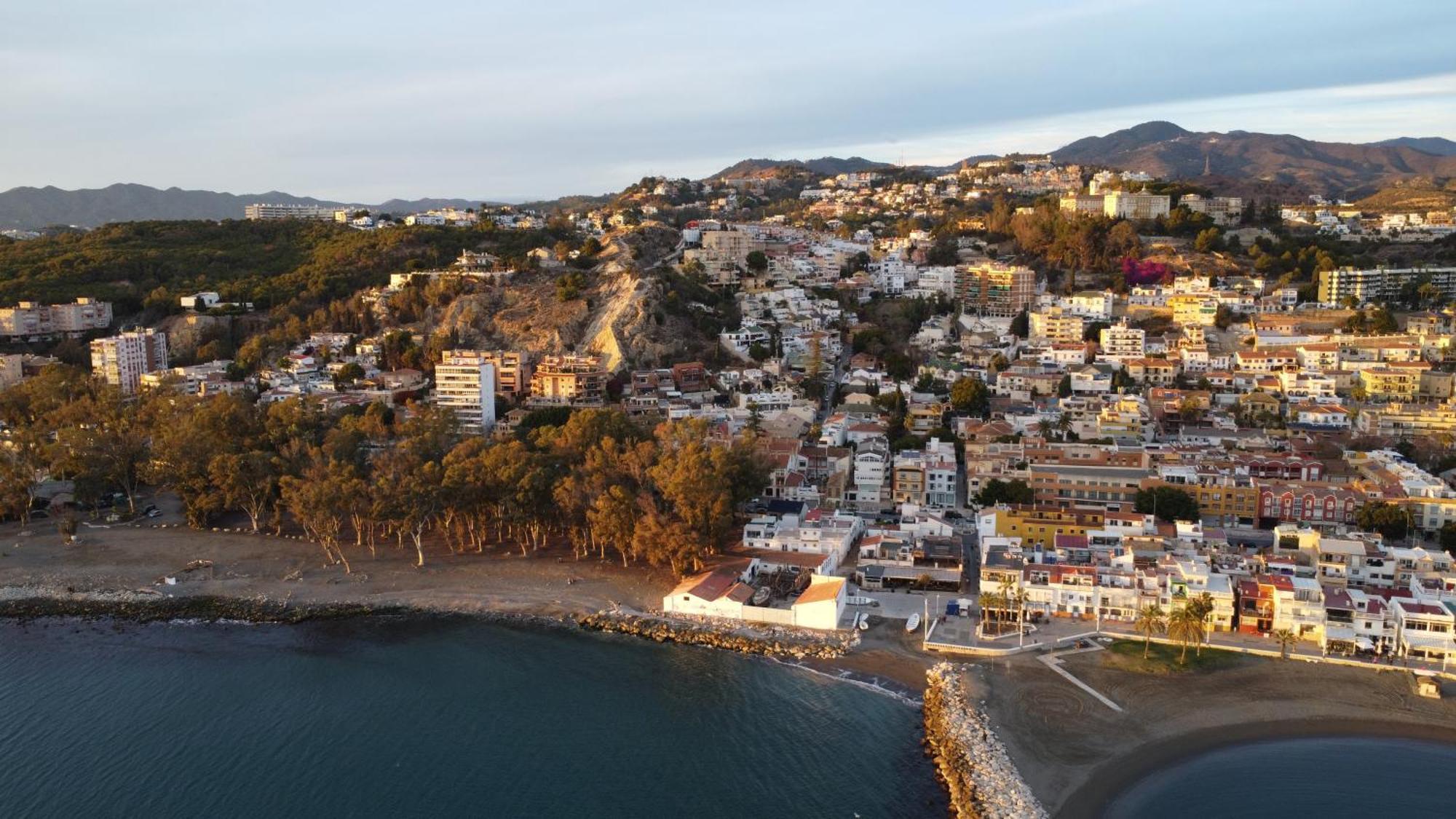 Penthouse Puerta De Pedregalejo Lägenhet Málaga Exteriör bild
